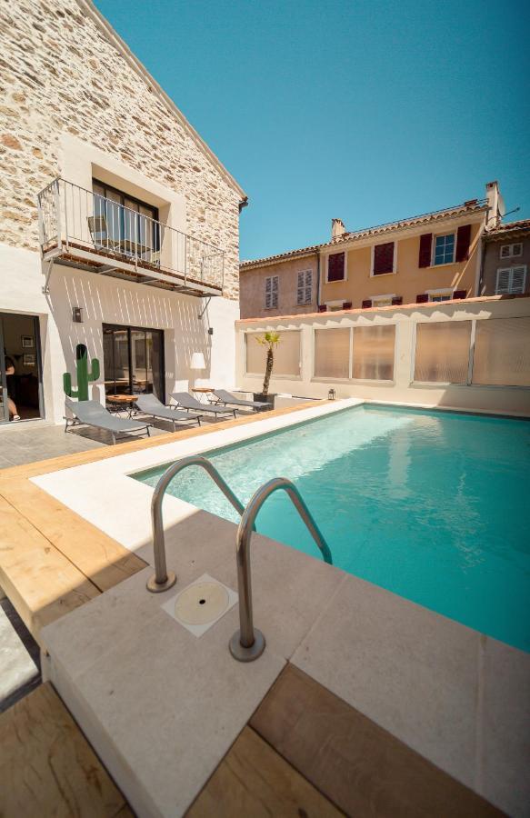 Une Histoire De Famille Collobrieres Exterior photo